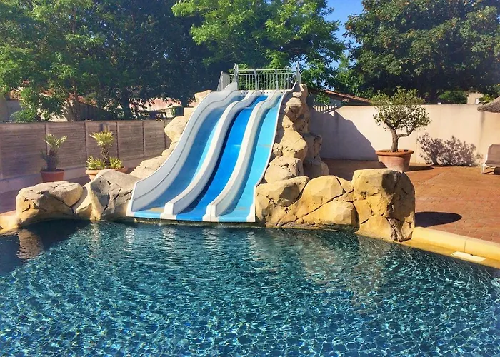 Les Gros Joncs - Maeva Campsite