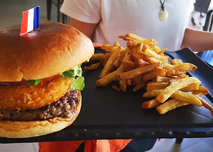 Les Gros Joncs - Maeva Campsite 4*